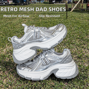 Chaussures basses pour hommes style rétro, respirantes avec doublure en maille, soutien de la voûte plantaire, durables, à lacets, décontractées, pour la marche, chaussures tendance - Product Image 2