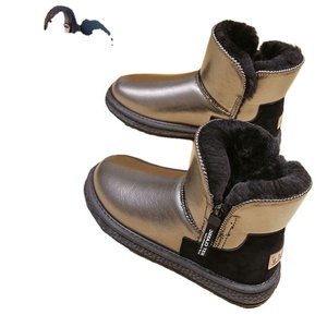 Nouvelles bottes d'hiver unisexes à semelle épaisse imperméables, thermiques, antidérapantes, légères, résistantes à l'usure, avec doublure en fourrure épaisse - Product Image 1