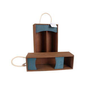 Caja de vino rectangular simple de madera de pino para una sola botella, ideal para regalo o almacenamiento. - Product Image 2