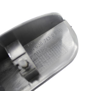 Tira de Parachoques para Placa de Matrícula Trasera de Automóvil OEM a 638 743 0 830 para Benz - Product Image 4