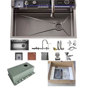 Set Moderno di Lavello e Rubinetto da Cucina in Acciaio Inox con Display Digitale per Villa - Product Image 1