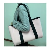Bolso de neopreno perforado para mujer, bolsa de playa para verano, color rosa