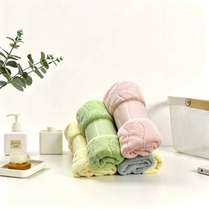 Juego de Cinco Toallas de Felpa de Coral para Cara y Cuerpo, Suaves, Altamente Absorbentes y Delicadas con la Piel, para Uso en Casa, Hotel, <span class=keywords><strong>Playa</strong></span> - Product Image 4