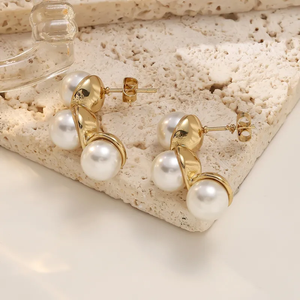 Boucles d'oreilles géométriques en forme de C simples en acier inoxydable 304 plaqué or pour femmes, pour un usage quotidien et un look élégant pour les rendez-vous et les fêtes - Product Image 5