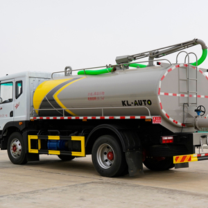 Camion citerne à eaux usées diesel manuel Dongfeng D9 13,5 m, véhicule d'assainissement haute efficacité - Product Image 2