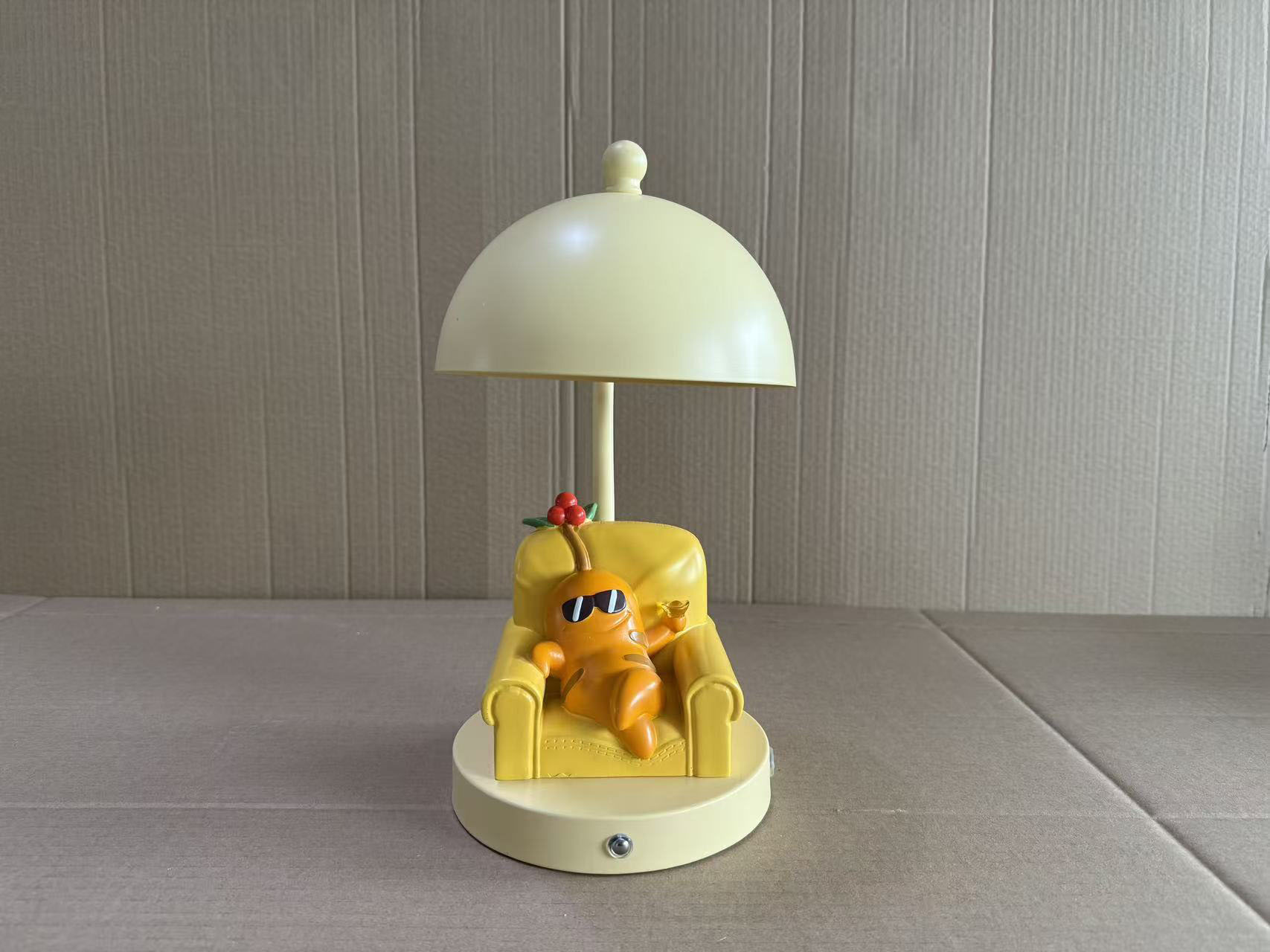 Yellowyellow