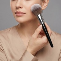 Ensemble de 13 pinceaux de maquillage professionnels vegan, poils synthétiques, manche en bois, kit de maquillage pour fond de teint et blush, logo personnalisé, marque privée