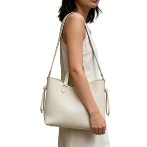 Sac a Main Femme Leather <b>Bag</b> Manufacturer Cream Pebbled Texture Curved Top Edge Boutique Collection Women's Tote <b>Bags</b> - Product Image 2