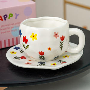 Tazza da caffè e piattino in porcellana moderna dipinti a mano regalo per un amico tazza da tè pomeridiano di alto valore - Product Image 6