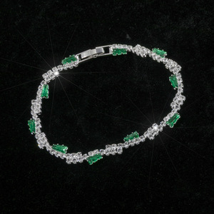 Nouvel Arrivage : Ensemble de Bracelets en Alliage avec Chaîne à Griffes, <span class=keywords><strong>Strass</strong></span> Romains de Luxe, <span class=keywords><strong>Bracelet</strong></span> Tennis en Cristal et <span class=keywords><strong>Bracelet</strong></span> Brillant à <span class=keywords><strong>Strass</strong></span> Colorés - Product Image 4