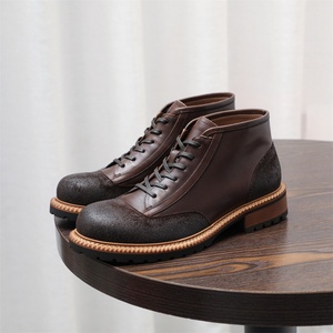 Bottes de motard pour homme à blocs de couleur, bottes de travail d'inspiration rétro, chaussures de marche d'extérieur d'inspiration britannique - Product Image 1