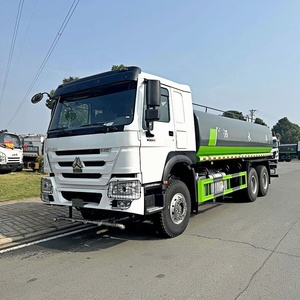 Offre Spéciale Sinotruk Howo Camion-citerne à eau 20 m³ à 10 roues pour le lavage des rues municipales et la lutte contre la poussière - Product Image 2