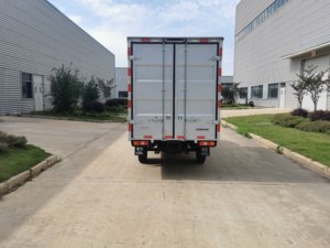 รถบรรทุกไฟฟ้าขนาดเล็ก KAMA EV3 1.5 ตัน แบบตู้ทึบ เป็นมิตรกับสิ่งแวดล้อม เหมาะสำหรับการขนส่งระยะสุดท้ายในเมืองและงานโลจิสติกส์ - Product Image 6