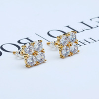 Boucles d'oreilles clous en or avec grappe de quatre pierres CZ serties à griffes pour hommes et femmes, bijoux de fête hip-hop, cadeau