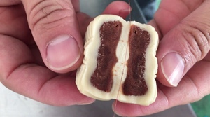 <span class=keywords><strong>Machine</strong></span> de fabrication de maamoul entièrement automatique, <span class=keywords><strong>machine</strong></span> de formage et d'enrobage de gâteaux de lune, ligne de production pour la fabrication de maamoul en usine - Product Image 5