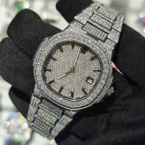 นาฬิกาข้อมือฮิปฮอปแบบเต็มเพชร รุ่น Iced Out ระบบออโตเมติก สำหรับผู้ชาย ตัวเรือนทอง ประดับเพชรโมอิสซาไนต์ ผ่านการทดสอบเพชร - Product Image 4