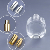 Bouteille de parfum en verre transparent de conception personnalisée de 50ml en gros en forme de poire avec joint de pulvérisateur de pompe boîte de présentation