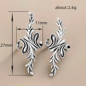 Orecchini a clip botanici carini per donna, a forma di pianta, senza piercing, gioielli alla moda per tutti i giorni - Product Image 4