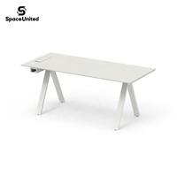 Bureau de direction SpaceUnited, structure en acier ou en bois, plateau en MFC, panneau de particules mélaminé, poste de travail informatique pour manager