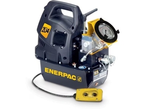 Pompe à clé dynamométrique hydraulique ENERPAC ZU4208BE-QH avec manomètre analogique classique, 8,0 litres d'huile utilisable, 208-240V - Product Image 1