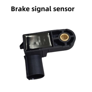 VW Golf MK7 y Audi A3 8V Tanque de botella de cilindro maestro de freno con <span class=keywords><strong>sensor</strong></span> de luz y temperatura Nuevo 1K0945459A - Product Image 4