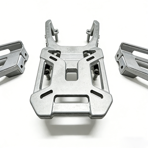 Conjuntos de Fundición de Aluminio de Precisión Específicos para el Cliente en A380 para Pasamanos Traseros de Motocicletas y Soportes de Montaje en Rack Hechos en Vietnam - Product Image 5