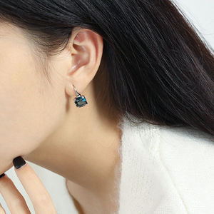 Orecchini a Gancio Francese in Argento Sterling 925, Design 2026, Gioielli di Moda per Donna, Delicati Zirconi Bianchi e Blu Quadrati - Product Image 2