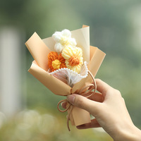 Tulip bunga rajut Puff rajut bunga abadi hadiah pendamping buket dekoratif hadiah Hari Guru buket kecil grosir