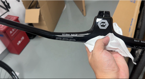 <span class=keywords><strong>Manillar</strong></span> <span class=keywords><strong>Integrado</strong></span> de Fibra de <span class=keywords><strong>Carbono</strong></span> Grado T800 para Bicicleta de Montaña, con Logotipo Personalizado de Fábrica OEM ODM, Ancho de 760 mm, 270 g, Certificado ISO SGS EN - Product Image 2