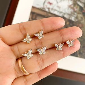 Pendientes Pequeños con Forma de Lazo de Mariposa para Mujer, Accesorios de Moda para Uso Diario, para Atuendos Casuales y Regalos - Product Image 2
