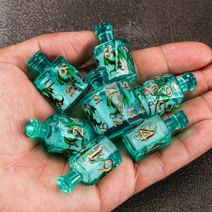 مجموعة نرد متعددة الأوجه جديدة بتصميم تنين أخضر لطيف مكونة من 7 قطع لألعاب دي أند دي - Product Image 1