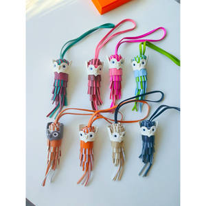 Ea638 कस्टम जानवर आकार वास्तविक चमड़े के हस्तनिर्मित ओल टासल बैग पेंडेंट हैंडबैग के लिए आकर्षक अद्वितीय छोटा - Product Image 4