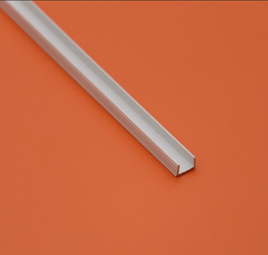 Profilé d'angle en PVC <span class=keywords><strong>pour</strong></span> murs - Écologique et résistant aux chocs, design moderne, longueur 2,4 m <span class=keywords><strong>pour</strong></span> appartements, villas, hôtels - Product Image 2