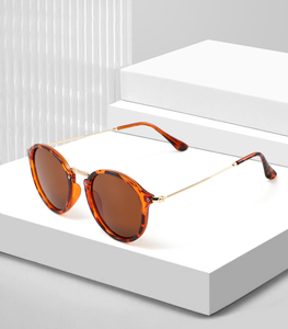 Precio al por mayor de suministro, lentes redondos, gafas de sol negras clásicas, lentes para hombres y mujeres de los años 80, gafas de sol para conducir, gafas de sol polarizadas para hombres - Product Image 3