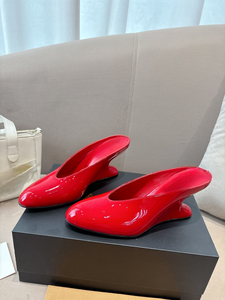 Mules de Cuero Genuino Estilo ALAiAs para Mujer, Tacón Cuadrado de 90 mm, Hechos a Mano en Italia, Zapatos de Vestir de Lujo con Punta Cuadrada Clásica - Product Image 5