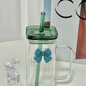 Bicchiere in Vetro Borosilicato da 400ml con Cannucce in Vetro, Bicchieri Quadrati di Alta Qualità, Tazza Quadrata con Fiocco Rosa e Coperchi in Plastica per Campeggio - Product Image 6
