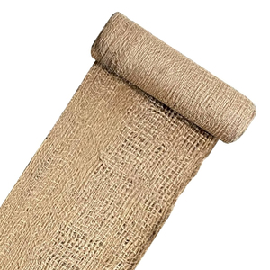 Manta de yute para estabilización del suelo, biodegradable, de fibra natural, para control de erosión en pendientes, paisajismo, agricultura y taludes. - Product Image 1