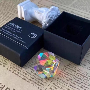 14 lados Poliédrico Polido Tridimensional Cubo de Rubik Vidro Prisma de Refracção de Sete cores - Product Image 4