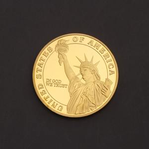 Готовые к отправке памятные позолоченные металлические монеты по заводской цене с тисненым дизайном. Принимаем заказы на изготовление золотых монет на заказ. - Product Image 2