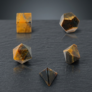 Figurine en pierre précieuse œil de tigre, 5 pièces |   Cristaux d'agate œil de tigre, minéraux de guérison, pierres précieuses, Reiki, Feng Shui, mascotte, durable, fait main - Product Image 3