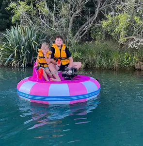 2 pessoa inflável piscina pára-choques barco preço crianças elétrico barco pára-choques controle remoto bumper barco adulto água blaster
