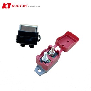 Interruptor de Circuito Automotriz a Prueba de Agua de la Serie AR de KUOYUH, Venta al por Mayor del Fabricante, con Funda Aislante - Product Image 1