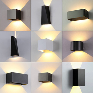 Lámpara LED Cuadrada para Exteriores, Ajustable, Impermeable, para Pared, Porche, Iluminación Arriba y Abajo - Product Image 6