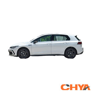<span class=keywords><strong>Golf</strong></span> R-Line Facelift Edition 280TSI DSG Hatchback 2023 avec éclairage d'ambiance, suspension DCC, assistance avant et freinage d'urgence - Product Image 2