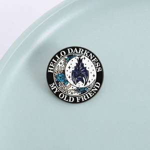 เข็มกลัดโลหะผสมสังกะสีชุบดำแบบนิกเกิล ลายเพลงพื้นบ้านแนวกอธิค ค้างคาว ดอกไม้  ต้อนรับความมืด  เพื่อนเก่าของฉัน - Product Image 3