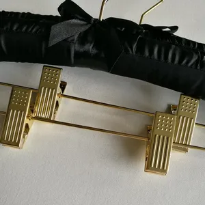 Bán Buôn Tùy Chỉnh Hoa Vải Non-Slip Gỗ Móc Mục Vụ Non-Slip Quần Áo Áo Móc Áo Hiển Thị Móc Khô Giá 25/38Cm - Product Image 3