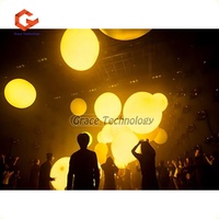 Ballon de foule de fête de taille personnalisée de ballon de lumière LED en PVC gonflable coloré pour accessoires de scène de Concert