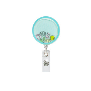 Nuevo Portacredencial Médico de Acrílico con Clip Extensible y Colgante Deslizante, Fácil de Usar - Product Image 6