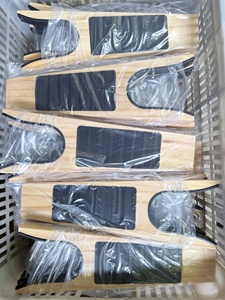 Démonte-chaussures en bois Cobbler's Choice, taille unique, avec coussinet antidérapant ultime pour bottes et chaussures de moto - Product Image 6