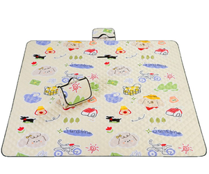 Tapis de pique-nique pliable portable doux à faible MOQ avec poignée de transport intégrée, couvertures de camping pour le camping, le parc, <span class=keywords><strong>la</strong></span> plage, l'herbe - Product Image 1